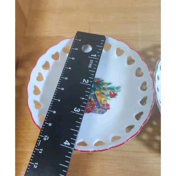 Lot Of 2 Vtg REUTTER PORCELAIN Christmas Santa HOLIDAY BOWL W/ PIERCED RIM - Picture 3 of 9
